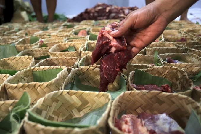 LSM Ajak Warga Kurangi Sampah Plastik Saat Idul Adha