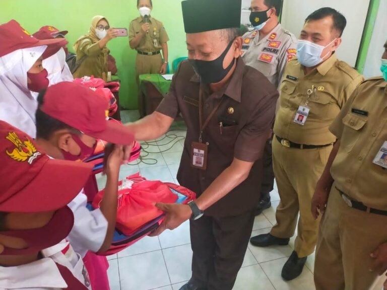 Pihak Sekolah Sosialisasikan Gemar Makan Ikan untuk Para Orang Tua Siswa SD