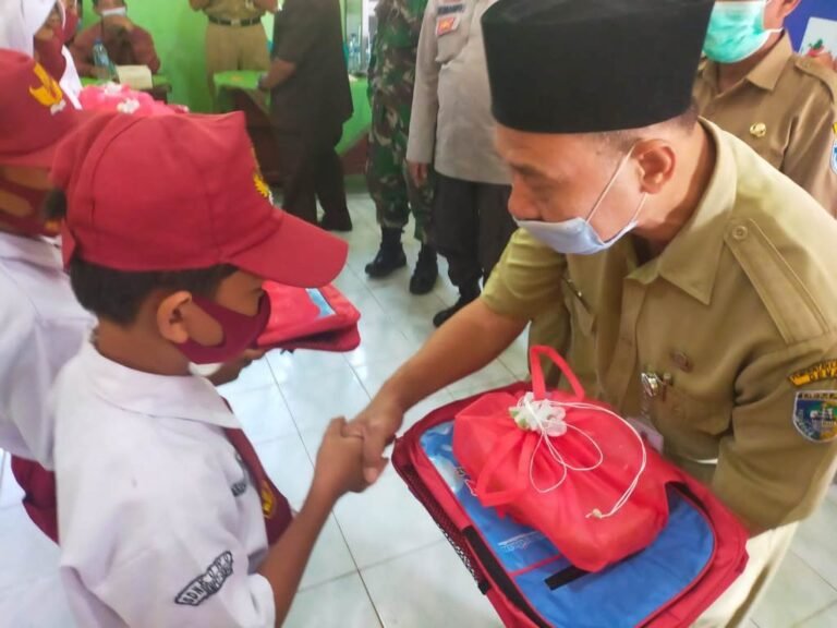 Korwil Dikbud Dempet Apresiasi Program Ayo Gemar Makan Ikan Dinlutkan