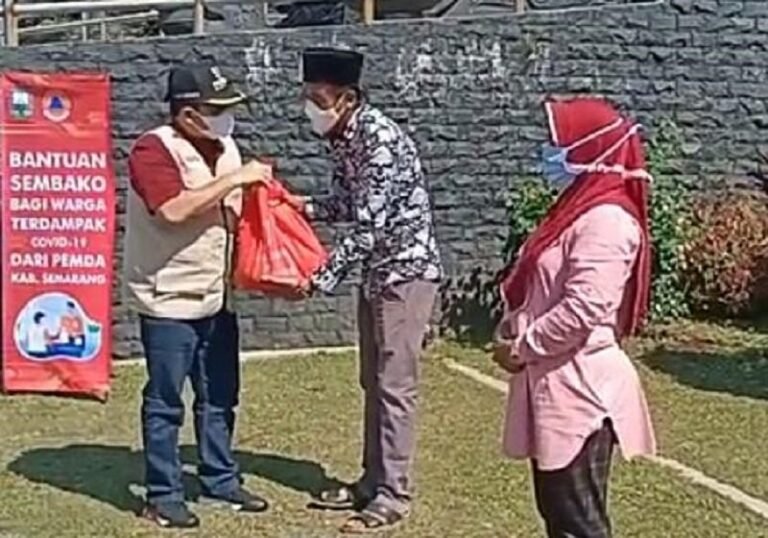 431 Pelaku Wisata Kabupaten Semarang Terima Sembako