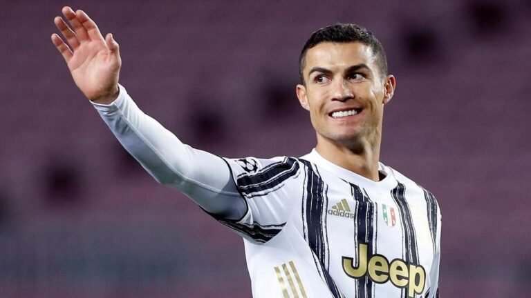 Bertahan Demi Tropi UCL