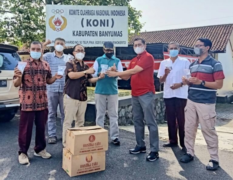Mustika Ratu Bagikan Vitamin HERBAMUNO+