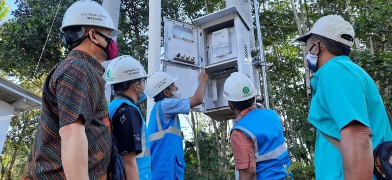 PLN Lakukan Energize Industri Pemecah Batu