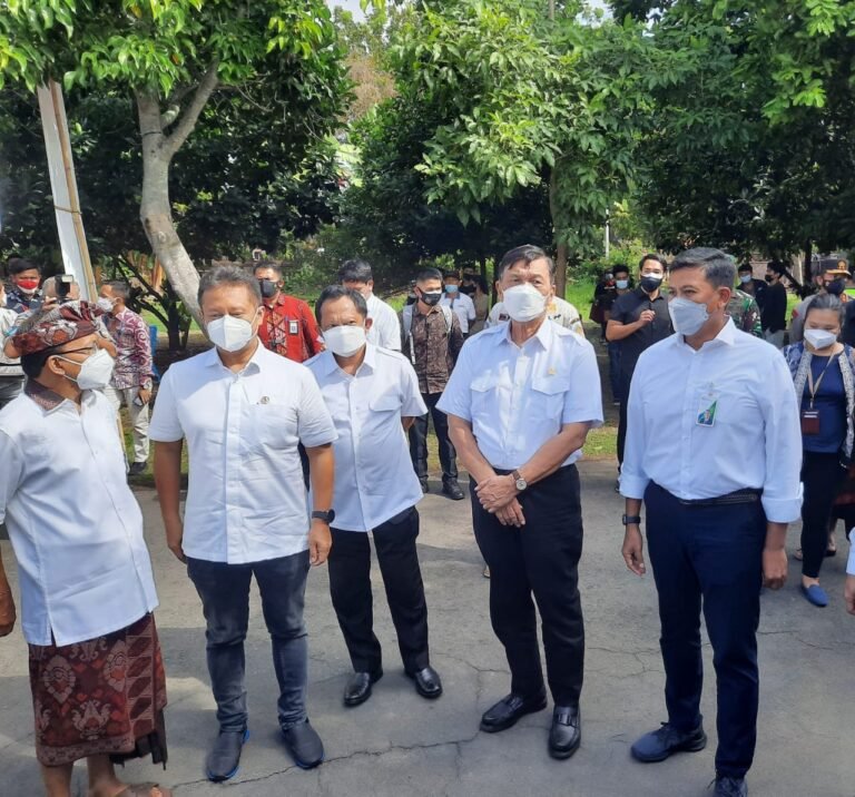 Tiga Menteri Pastikan Kelancaran Vaksinasi BPJAMSOSTEK