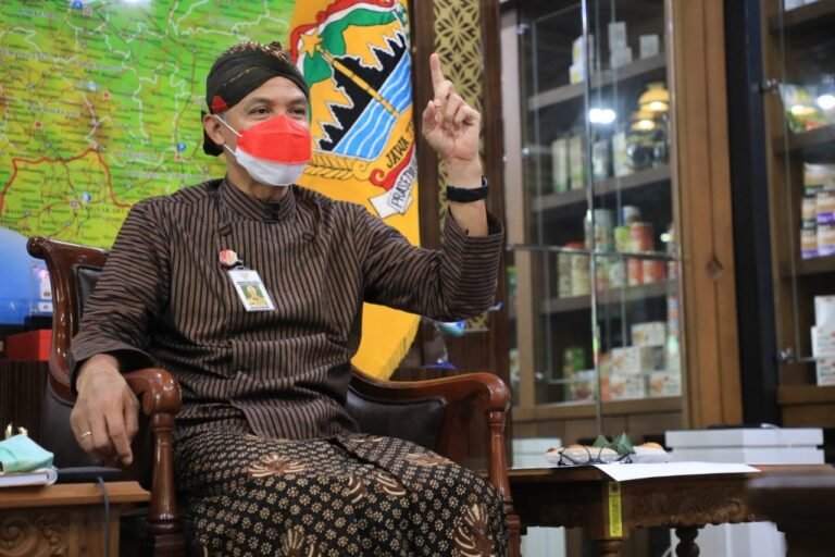 Ganjar : Sekolah Boleh PTM Sebatas Uji Coba dan Harus Izin