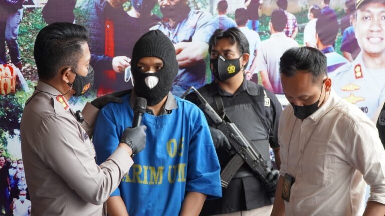 Mabuk Bareng dalam Kamar Vila di Bandungan, Karyawati Disetubuhi Satpam