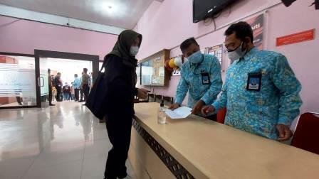 Kuliah Tatap Muka, Mahasiswa UNS Wajibkan Sertifikasi Vaksin dan Izin Orang Tua