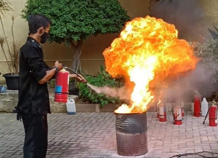 Berikan Pelatihan Fire Drill Kepada Karyawan