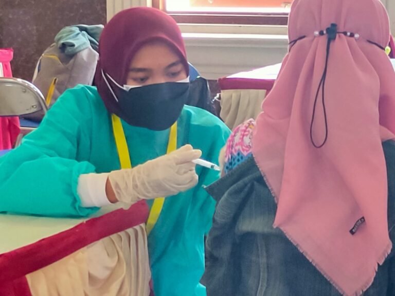 PDIP Bagikan 5000 Dosis Vaksin