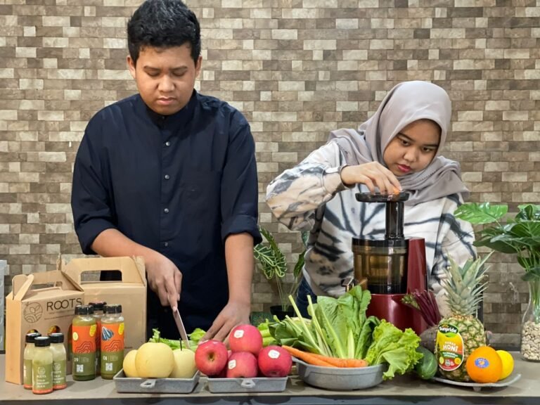 Pandemi Membawa Berkah Lewat ‘Roots Juicery’