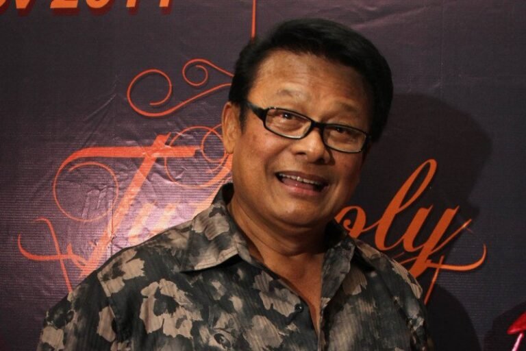 Koes Hendratmo Meninggal Dunia