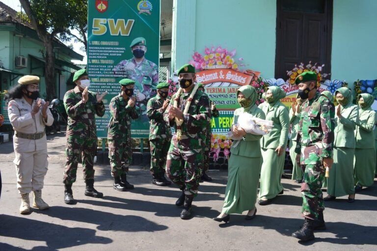 Suasana Haru Mengiringi Tradisi Pelepasan Dandim 0716/Demak