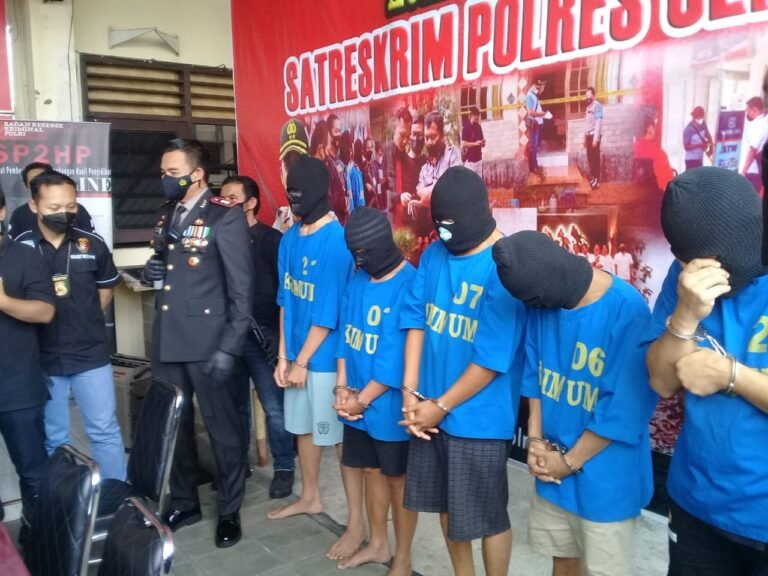 Gara-gara Kamar Ganti, 8 Pemuda Dianiaya Sekelompok Orang