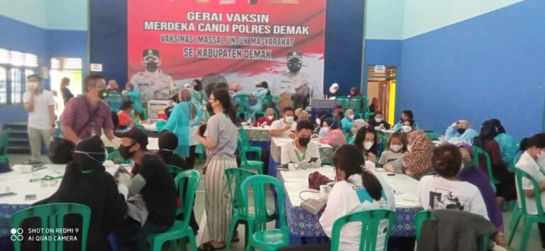 Polres Demak Gencarkan Vaksinasi