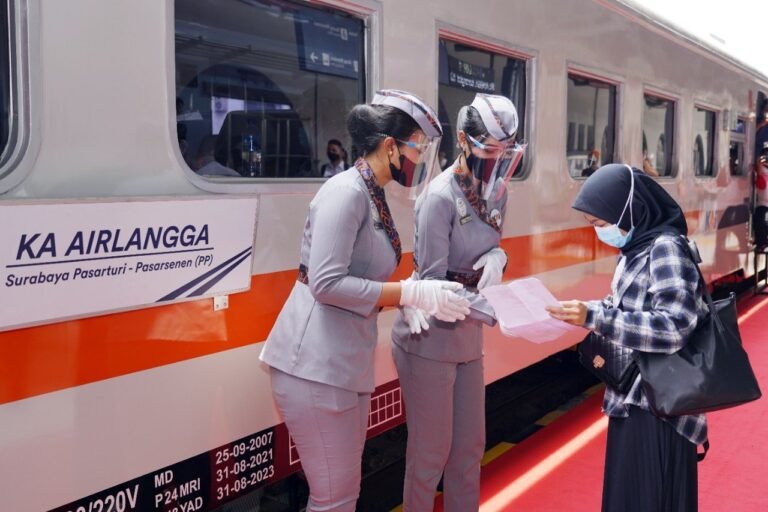 Pembelian Tiket KA Wajib Gunakan NIK
