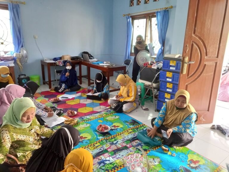 Kader PPKBD dan Sub PPKBD Kecamatan Kebonagung Mendapatkan Pembinaan