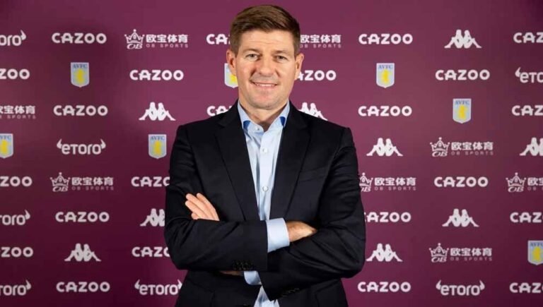 Resmi Tangani Aston Villa