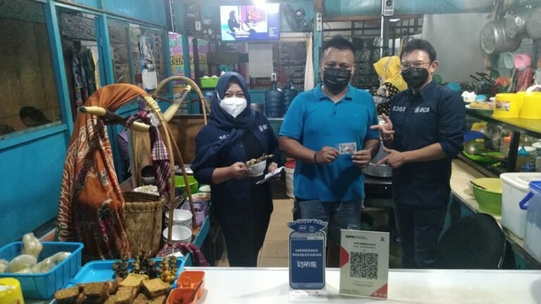 BCA Grebeg QRIS di Pasar Kliwon