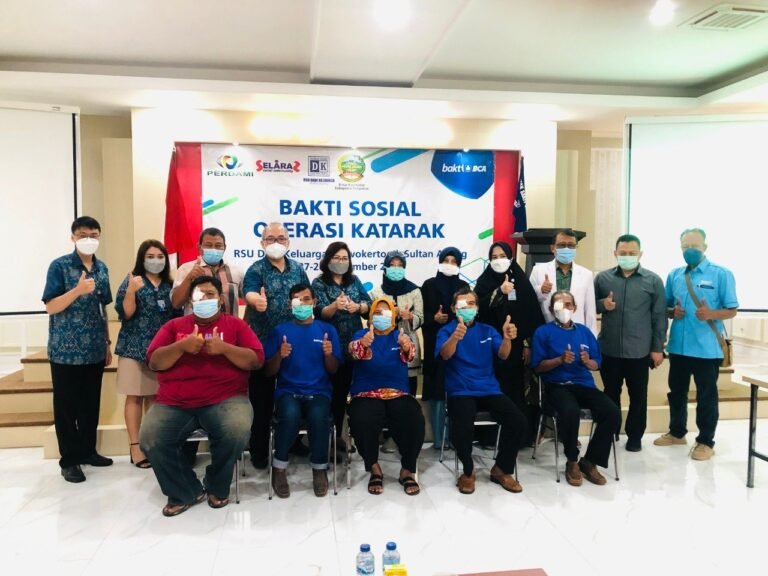 BCA Gelar Baksos Operasi Katarak Gratis di Purwokerto