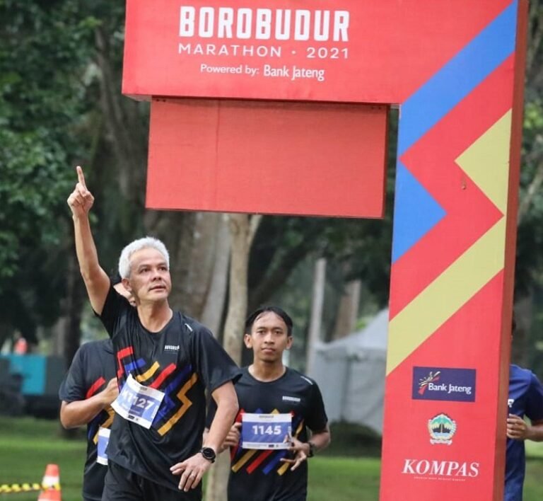 Tilik Candi Borobudur Marathon: Ganjar “Finish” Pertama, Atikoh Urutan 13