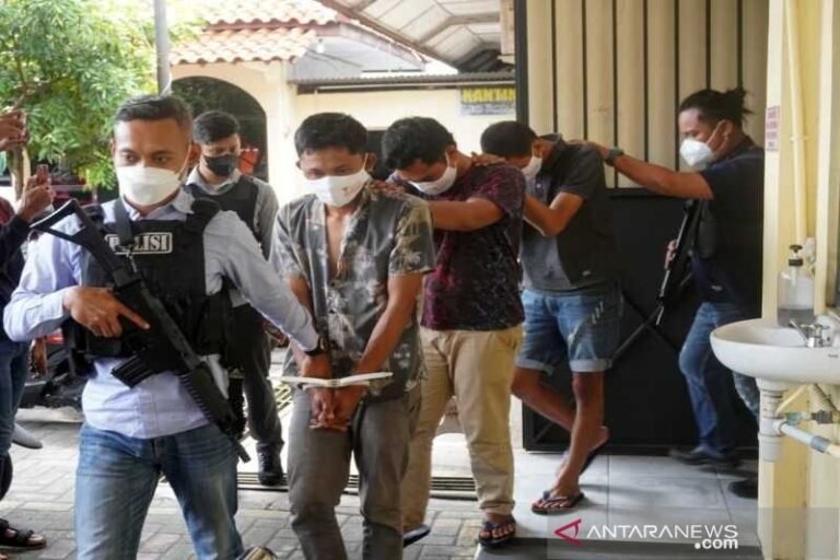 Polres Sukoharjo Bekuk Komplotan Pencuri Kabel Gorong-gorong