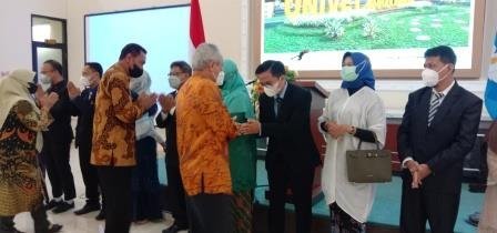 Ketua YPPP Veteran Lantik Direktur Pascasarjana dan Dekan Univet Bantara Sukoharjo
