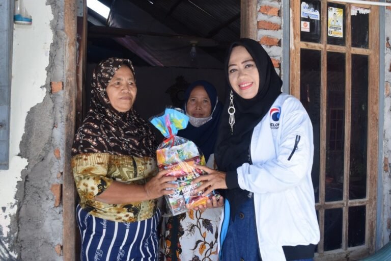 Partai Gelora Jateng Blusukan ke rumah warga Cegah Stunting