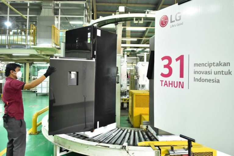 LG Perluas Produksi Produk Premium di Indonesia