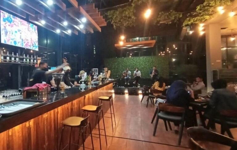 Don Don Resto Padukan Kulinari Hiburan