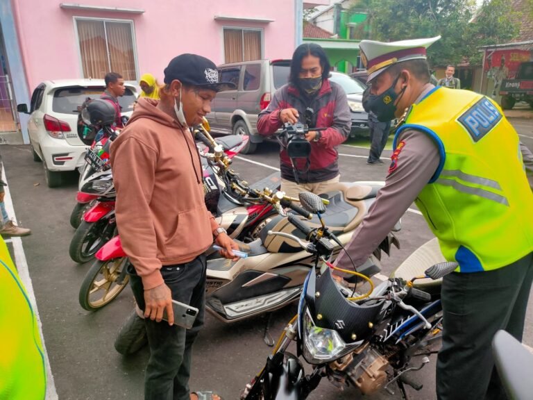 Puluhan Knalpot Brong Ditangkap