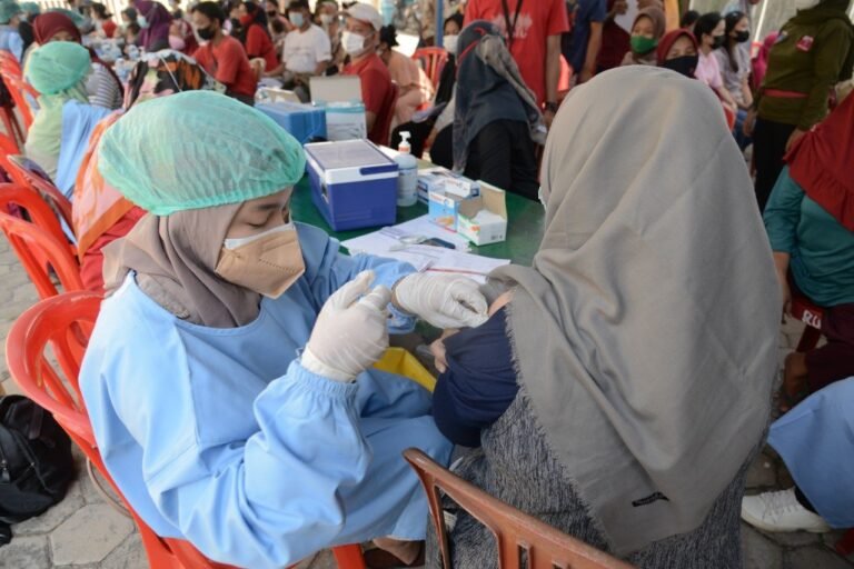 BCA Dukung Program Vaksinasi