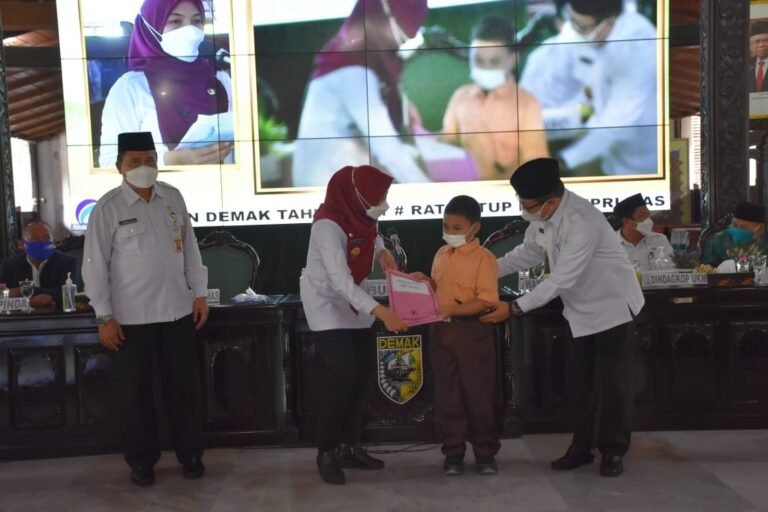 Pengurus KPRI MAS Taat Aturan