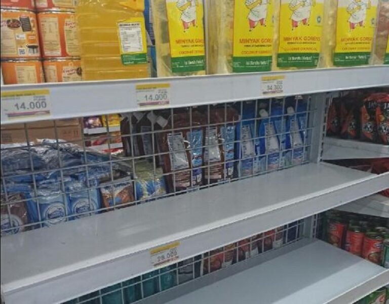 Harga Dipatok Rp 14 Ribu, Minyak Goreng Langka di Minimarket
