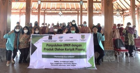 Manfaatkan Pisang Melimpah di Desa Jangglengan, Peragi Jateng Berdayakan UMKM dengan Olahan Keripik