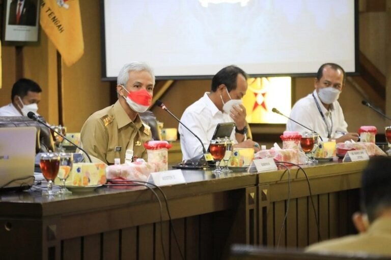 Ganjar Tegaskan Jangan Ada Pejabat Bermain di Proyek Wadas