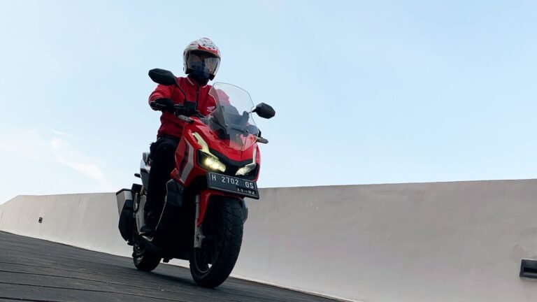 Turunan Panjang Tanpa Blong, Simak Teknik Cari Aman Naik Motor Matik