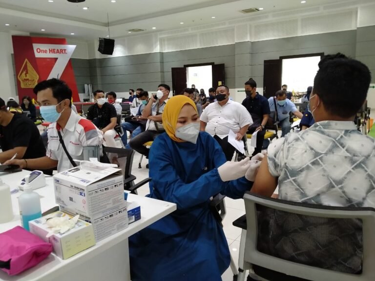 Astra Group Jateng Tuntaskan 1.000 Vaksinasi Booster