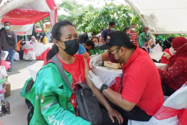Grab Dukung Pencanangan Kampung Pancasila dan Hadirkan Pusat Vaksinasi Booster