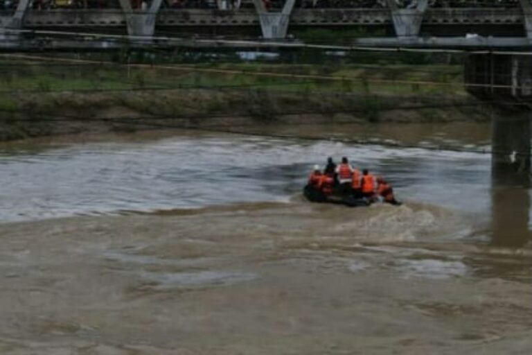 Dua Anak Tenggelam di Sungai Tuntang Ditemukan Meninggal