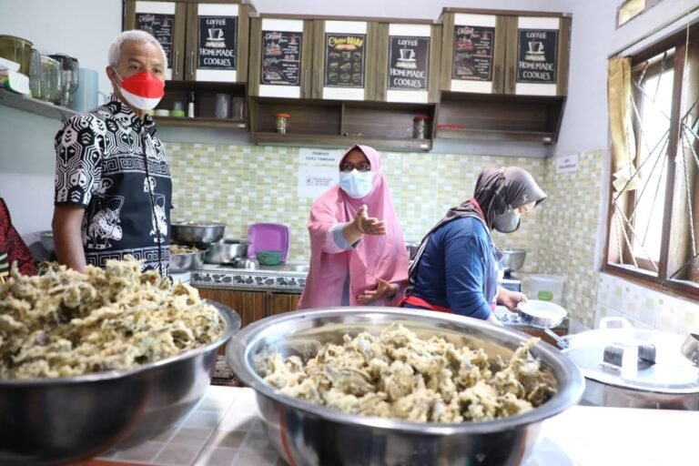Perajin Nila Crispy Purwokerto Terima Kasih Lapak Ganjar Dongkrak Pendapatannya