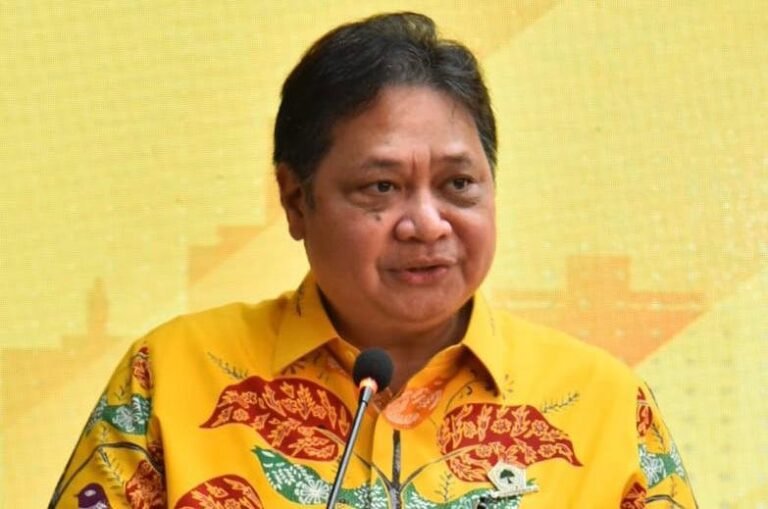 Survei : Airlangga Unggul Jika ‘Head to Head’ dengan Prabowo dan Ganjar