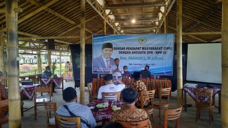 Fadholi Dukung Aspirasi Warga Terdampak Rawapening
