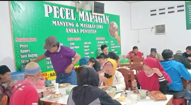 Selama Puasa, Warung di Semarang ini Buka Bersama Gratis