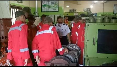Taruna Politeknik Bumi Akpelni Dibekali Praktik Permesinan Kapal