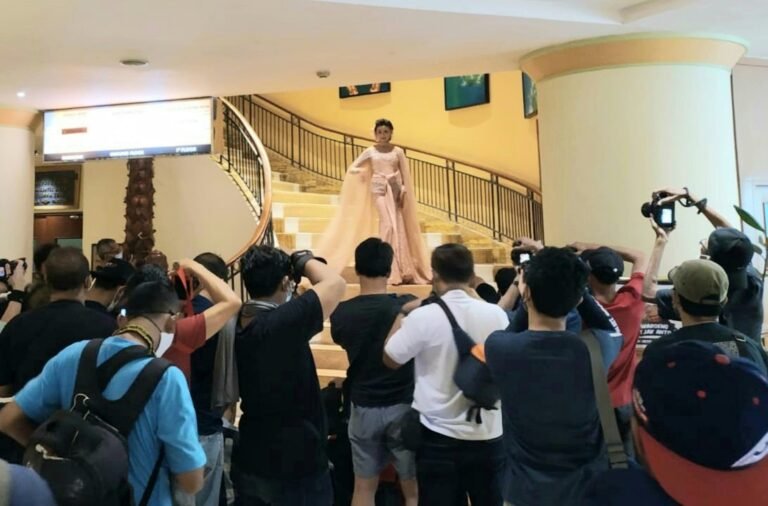 Ngabuburit Sembari  Salurkan Hobi Motret