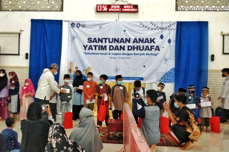 SMIT Bina Amal Bagikan Santunan Rp 50 Juta
