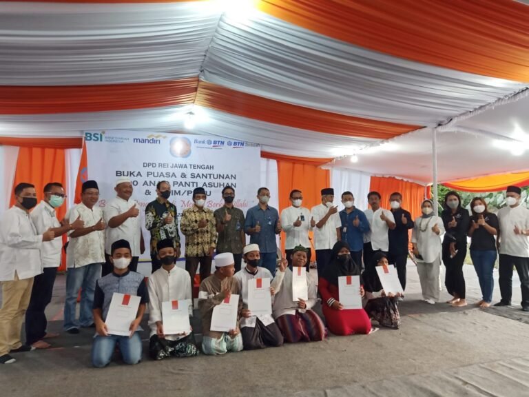 Berbagi Berkah, REI Jateng Santuni Anak Yatim Piatu