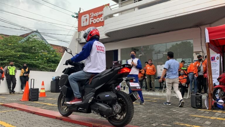 Astra Motor Jateng Ajak Driver Shopee Food Terapkan #Cari_Aman