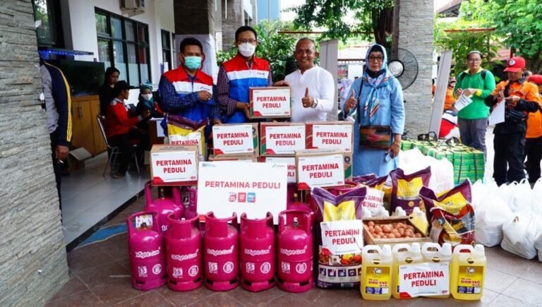 Pertamina Bantu Posko Banjir Rob Tanjung Mas Semarang