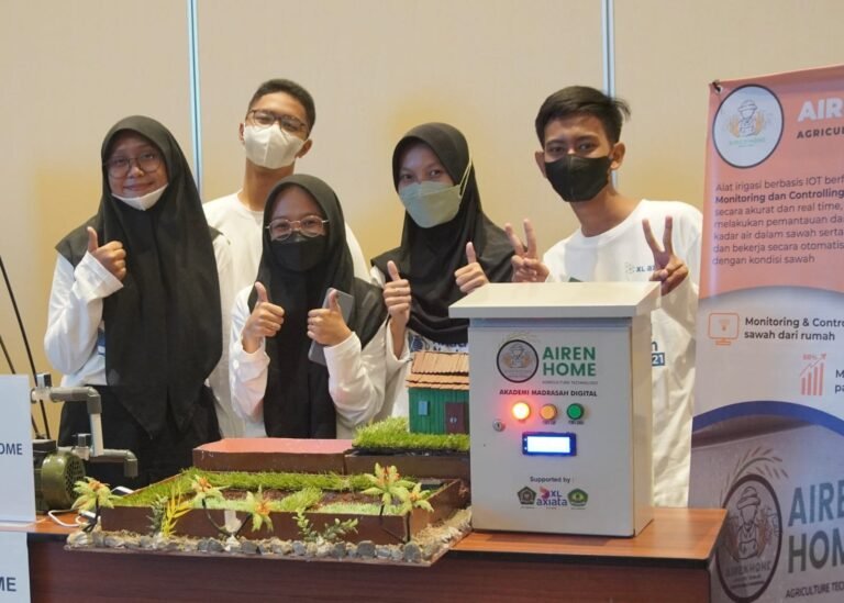 Siswa Madrasah Aliyah Berlomba Membangun Solusi IoT